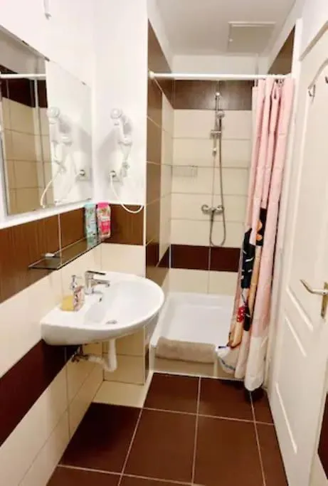 A14 Parliament Sunflower Cozy Apartment Budapest